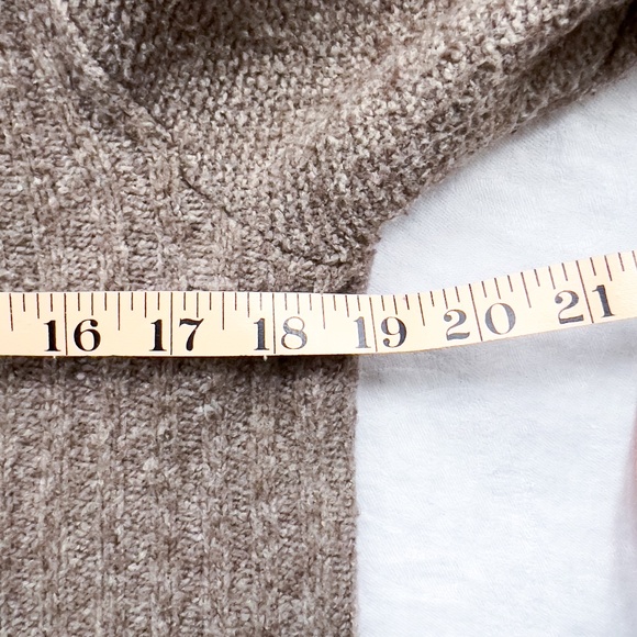 Free People Cuddle Bear Admiral Cardigan Sweater Coat Size Small Boho Fringe - Picture 8 of 10